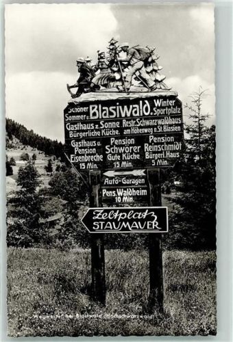 Blasiwald Holzwegweiser Blasiwald Zeltplatz Straumauer