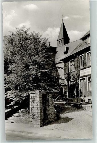 Enger Mahnmal mit Wittekindskirche