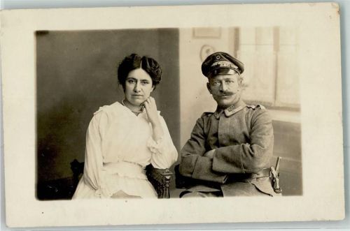 Soldat mit Frau
