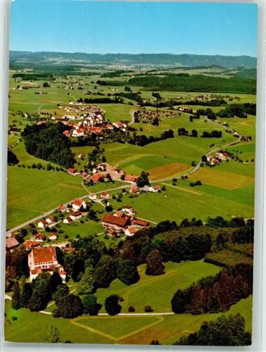 Eglofs Fliegeraufnahme von Ort und Feriendorf