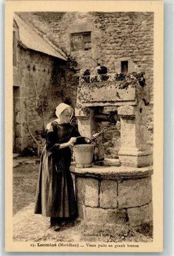 Locmine Frau Tracht Brunnen Eimer