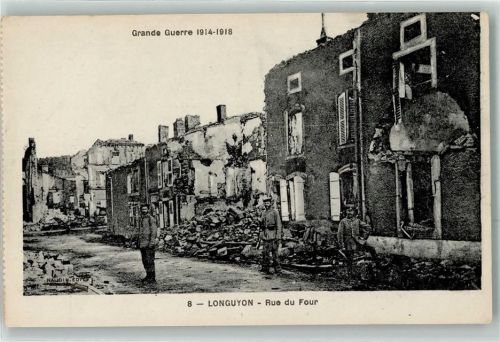Longuyon 1914 - 1918 Rue de Four Uniform
