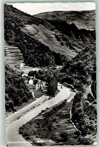 Reimerzhoven Weinberge entlang der Ahr