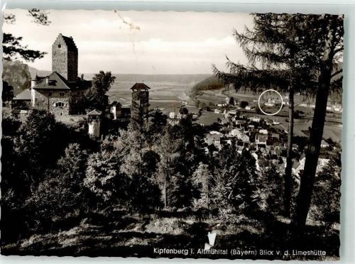 Kipfenberg Altmühltal Blick von der Limeshütte Haus Alcmona Burg