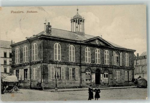 Vouziers Rathaus