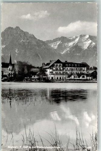 Seefeld mit Wettersteingebirge