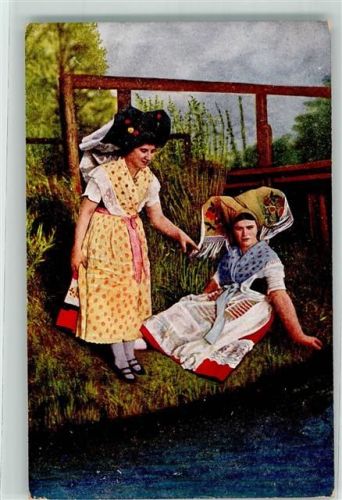 Spreewaldbilder am Sonntag Tracht
