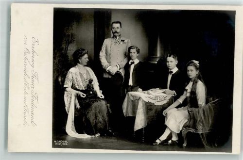 Erzherzog Franz Ferdinand mit seiner Familie
