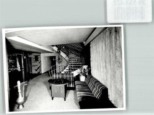 Reinhardshain Ort handschriftlich Treppe Tisch Sofa