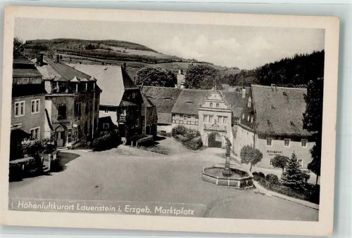 Lauenstein 1953 Marktplatz und Falknerbrunnen