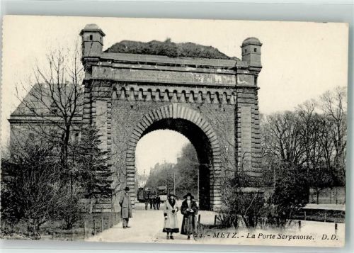 Metz La Porte Serpenoise Straßenbahn