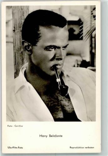 Belafonte, Harry Ufa Film -Foto Schauspieler mit Pfeife