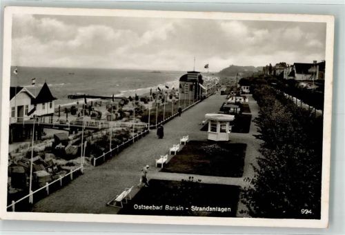 Seebad Bansin 1943 Strandpromenade mit Seebrücke Konzertmuschel und Strandkörben