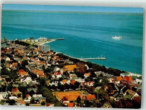 Wyk Fliegeraufnahme von Ort Hafen Tennis und Seebrücke