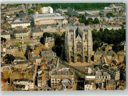 Nantes 1983 Fliegeraufnahme Kirche