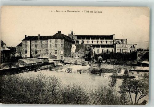 Montebourg Kirche