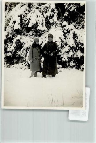 1929 Ein Obergefreiter der Reichswehr mit seiner Frau im Winter