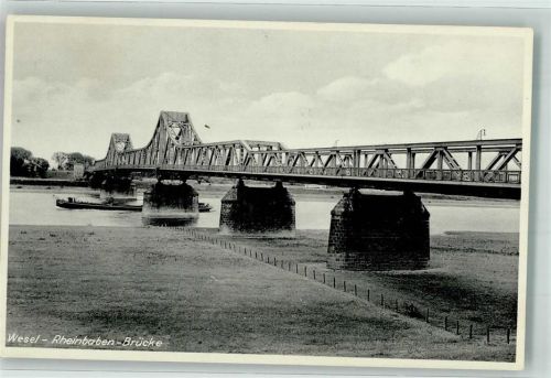 Wesel Rheinbaben-Brücke Binnenschiff