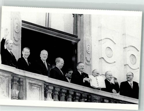Wien Staatsvertrag 1955 Am Balkon d. Schlosses Belvedere