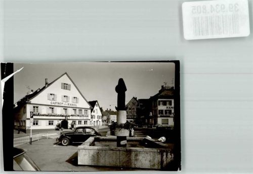 Tettnang Gasthaus Bären Brunnen VW Käfer Foto Original aus Archiv eines Ansichtskartenverlags Ort handschriftlich