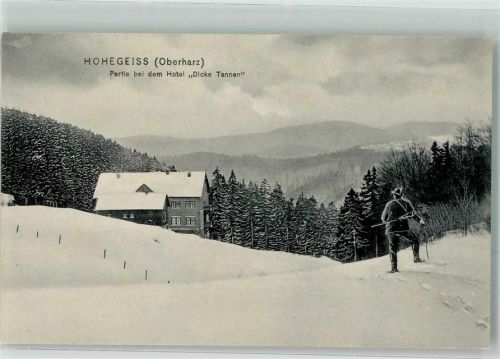 Hohegeiß Jäger vor dem Waldhotel Dicke Tannen