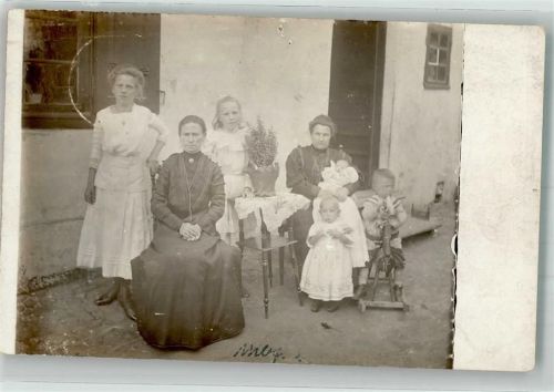 Graudenz 1911 Ort lt. Stempel Familienfoto Kind Schaukelpferd Foto AK Reisßnagelloch