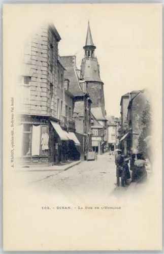 Dinan Rue de l'Horloge