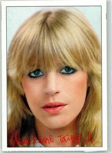 Portrait von Marianne Faithful BRAVO-Autogrammkarte
