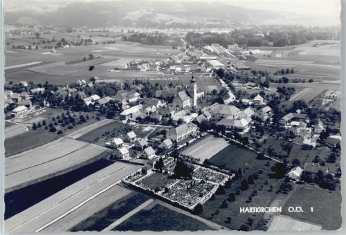 Hartkirchen Fliegeraufnahme, Ortsansicht, Kirche