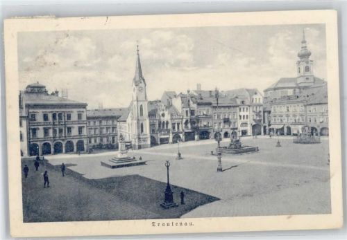 Trutnov Stadtplatz mit Kirche