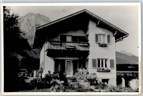 Hall Hausansicht Pension