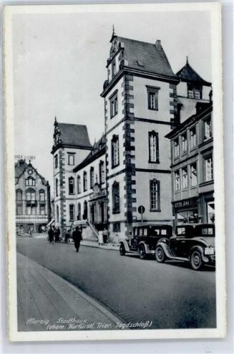 Merzig Stadthaus, Autos