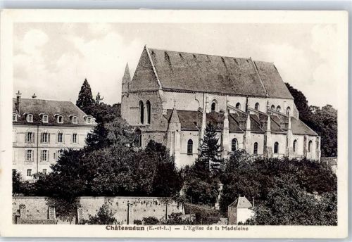 Chateaudun L Eglise de la Madeleine