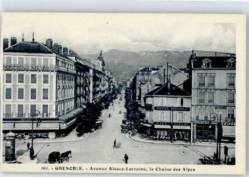 Grenoble Avenue Alsace Lorraine la Chaine des Alpes Litfaßsäule Hotel Meuble Frisör AKU1