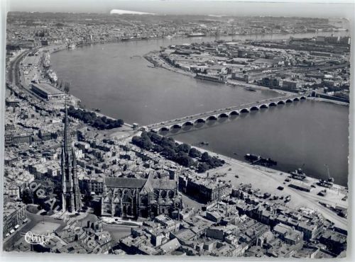 Bordeaux St Michel Fliegeraufnahme