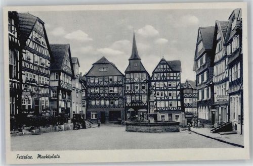 Fritzlar Marktplatz Rolandbrunnen Hotel