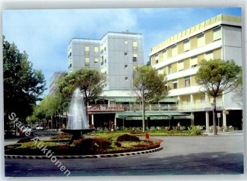Lignano Sabbiadoro Brunnen Platz Tolmezzo Straße