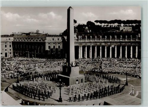 Vatikanstadt 1957 Romwallfahrt der Welt Einzug das szenische Spiel während der Schlußkundgebung auf dem Petersplatz