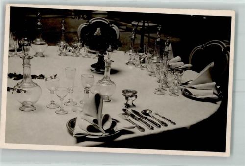 Tafel eingedeckt AK
