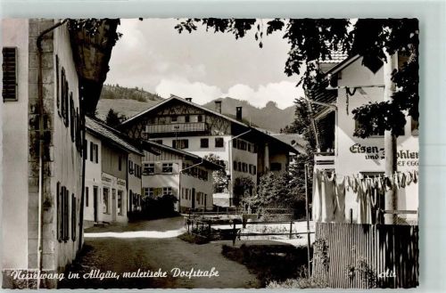 Nesselwang Dorfstrasse mit Reuter Wanne