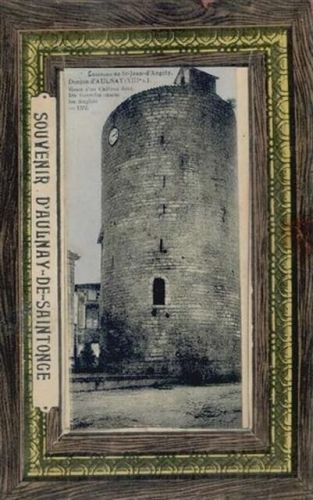 10240 Aulnay - Aulnay (Frankreich) Leporello II- (Reißnagelloch, minimaler Einriss)