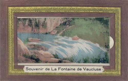 Fontaine-de-Vaucluse Fontaine-de-Vaucluse (Frankreich) Leporello II (minimaler Einriss)