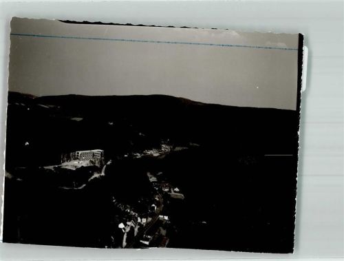 Altleiningen Fliegeraufnahme des Ortes mit Burg Altleiningen Foto Original aus Archiv eines Ansichtskartenverlages Ort handschriftlich Farbstriche im Bild