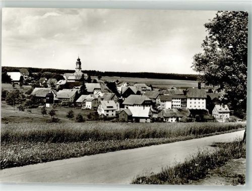 Grafenhausen Panorama des Ortes mit Pfarrkirche St. Fides