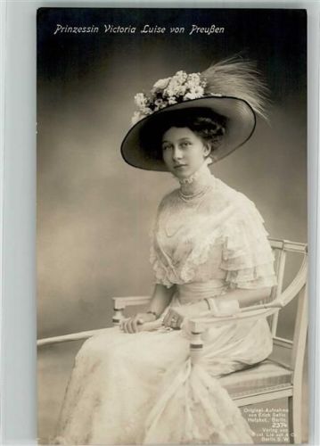 Die Prinzessin im weißen Spitzenkleid Hutmode Fotograf Erich Sellin Verlag Gustav Liersch 2374