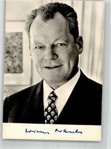 Portrait vom SPD-Bundeskanzler mit Autogramm Fotograf Jupp Darchinger