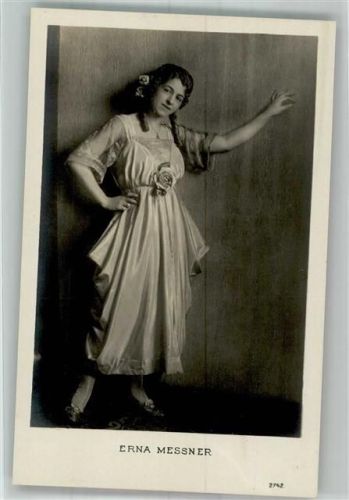 Portrait von Erna Messner Theaterschauspieler