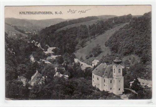 AK von Kaltenleutgeben. Gesamtansicht mit Kirche gelaufen am 31.05.1925. Leicht abgerundete Ecke n, leicht stockfleckig, sonst gut erhalten.