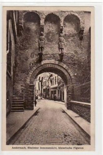 Andernach am Rhein mit Rheintor, Innenansicht und historische Figuren ungelaufen Top Erhaltung.