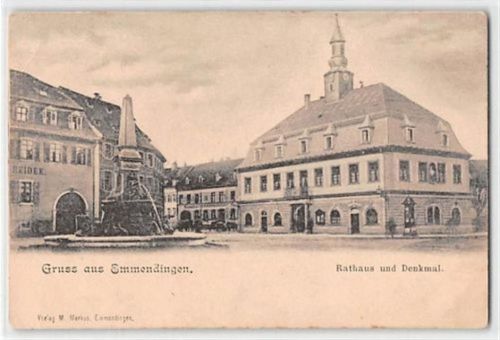 Emmendingen. Rathaus und Denkmal ungelaufen kleiner Knick oben links und rechts und am Rand unten, leicht abgerundete Ecke n, sonst gut erhalten
